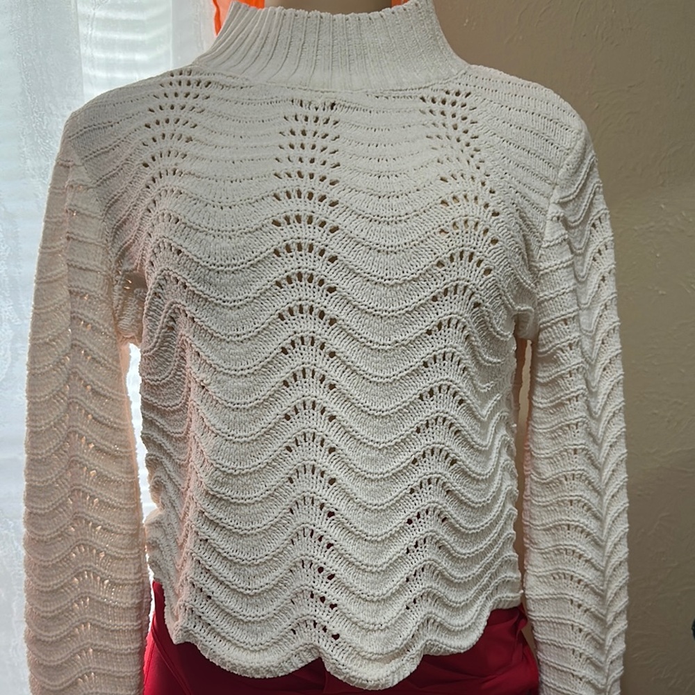 Elegant White Knit Sweater